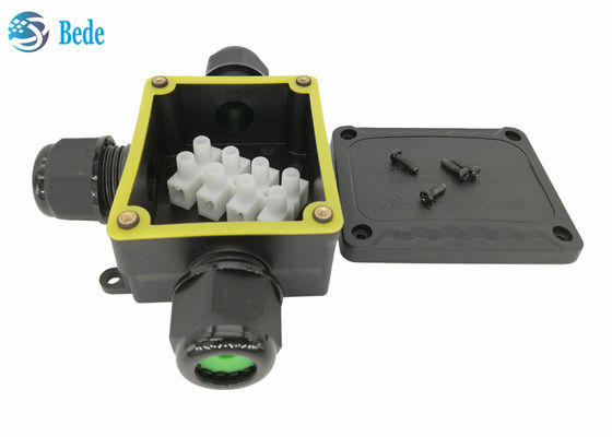 Kotak Persimpangan Tahan Air IP68 Kotak Outlet Tahan Cuaca Tipe 3 Saluran 450V T