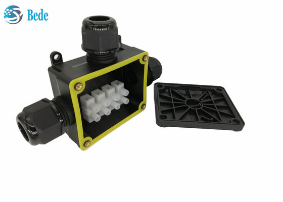 Kotak Persimpangan Tahan Air IP68 Kotak Outlet Tahan Cuaca Tipe 3 Saluran 450V T