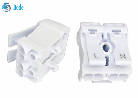 2 Poles PA66  Quick Terminal Blocks Lever Nuts 450V 24A Push In Connector Block